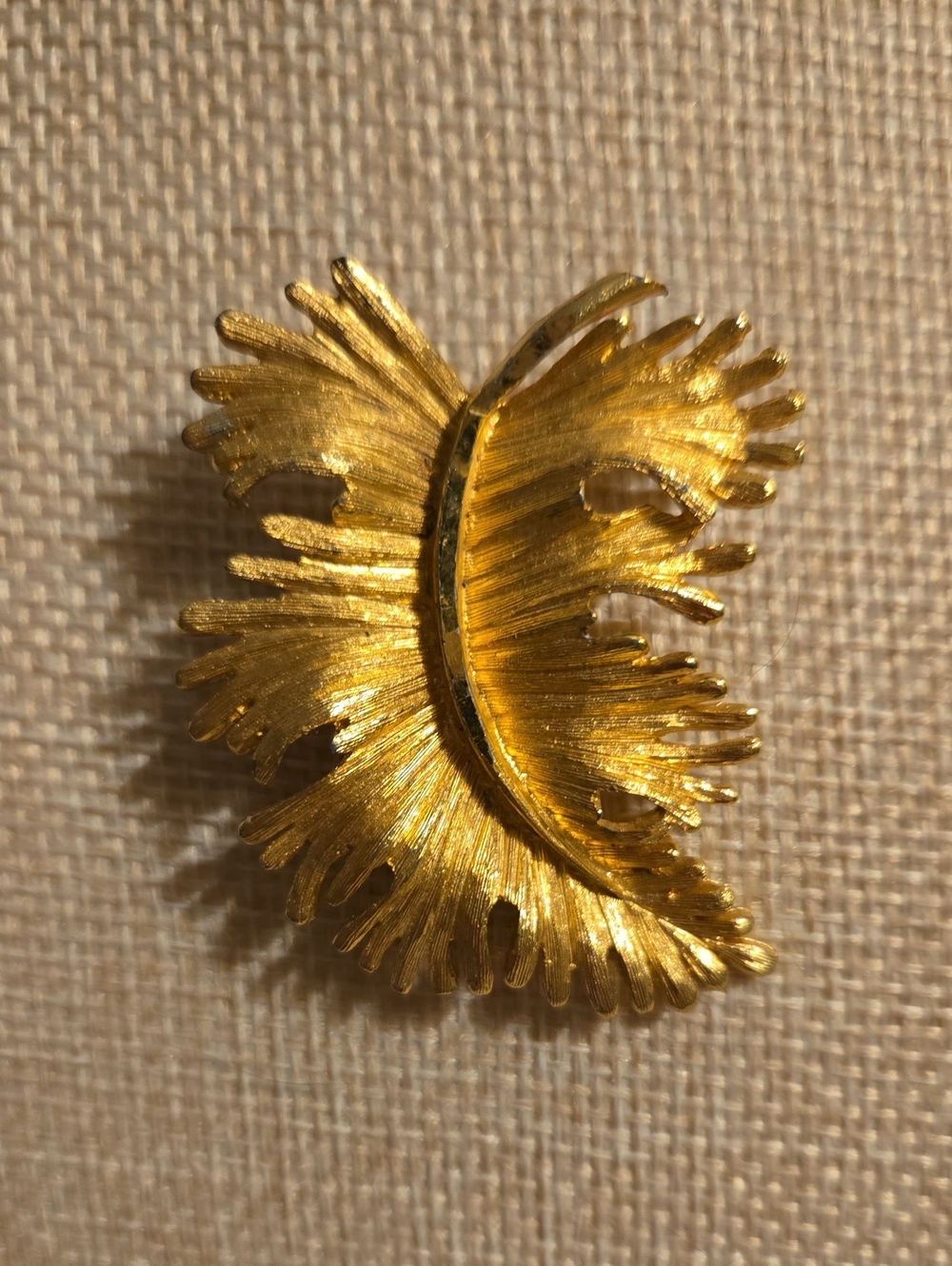 Gold-Tone  Leaf Brooch